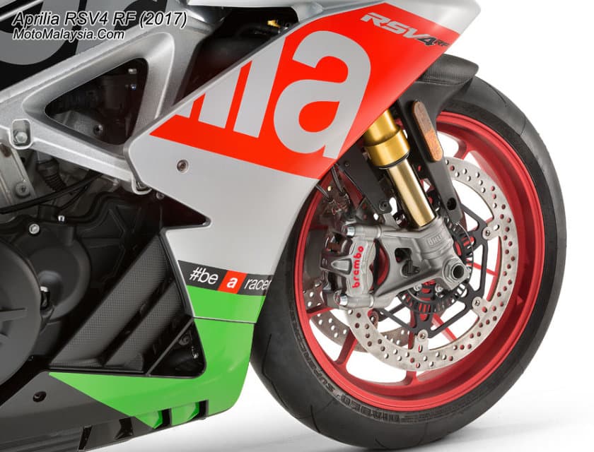 Aprilia RSV4 RF thumbnail 4